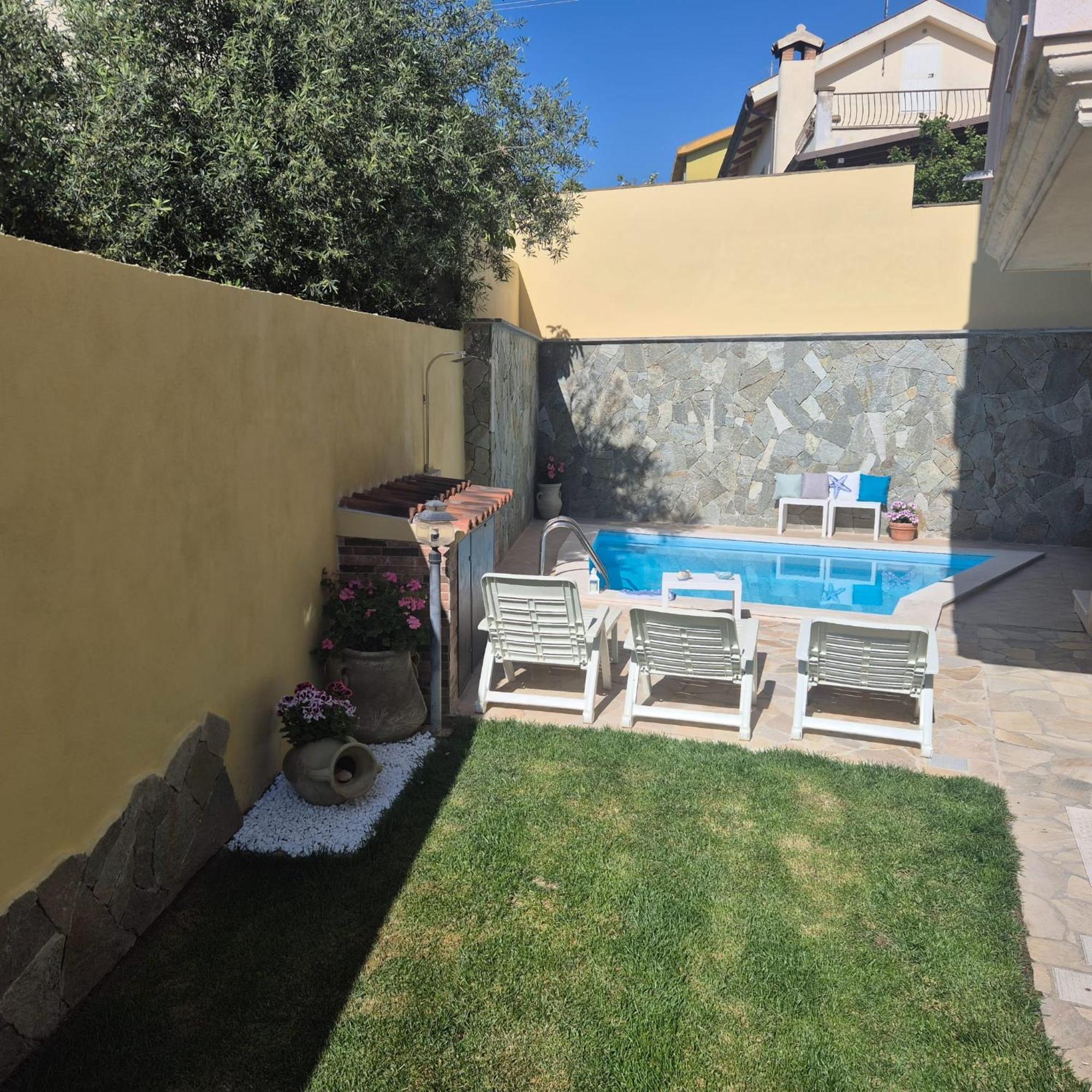 Exclusive Use Swimming Pool Available From June To September Κάλιαρι Εξωτερικό φωτογραφία